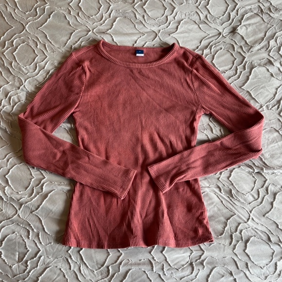 NWOT Old Navy Plush Long-sleeve Crew-neck Tshirt - Picture 2 of 4